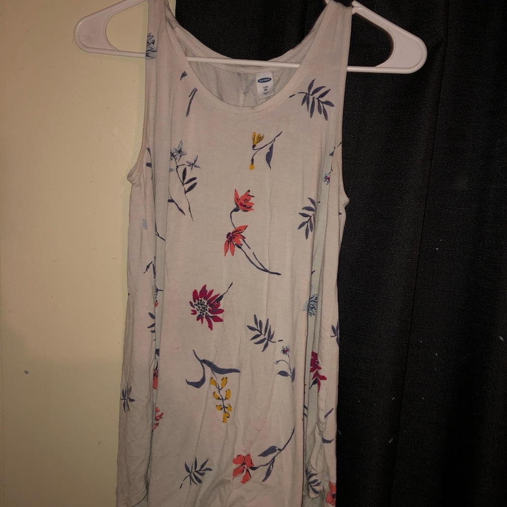Old navy shirt